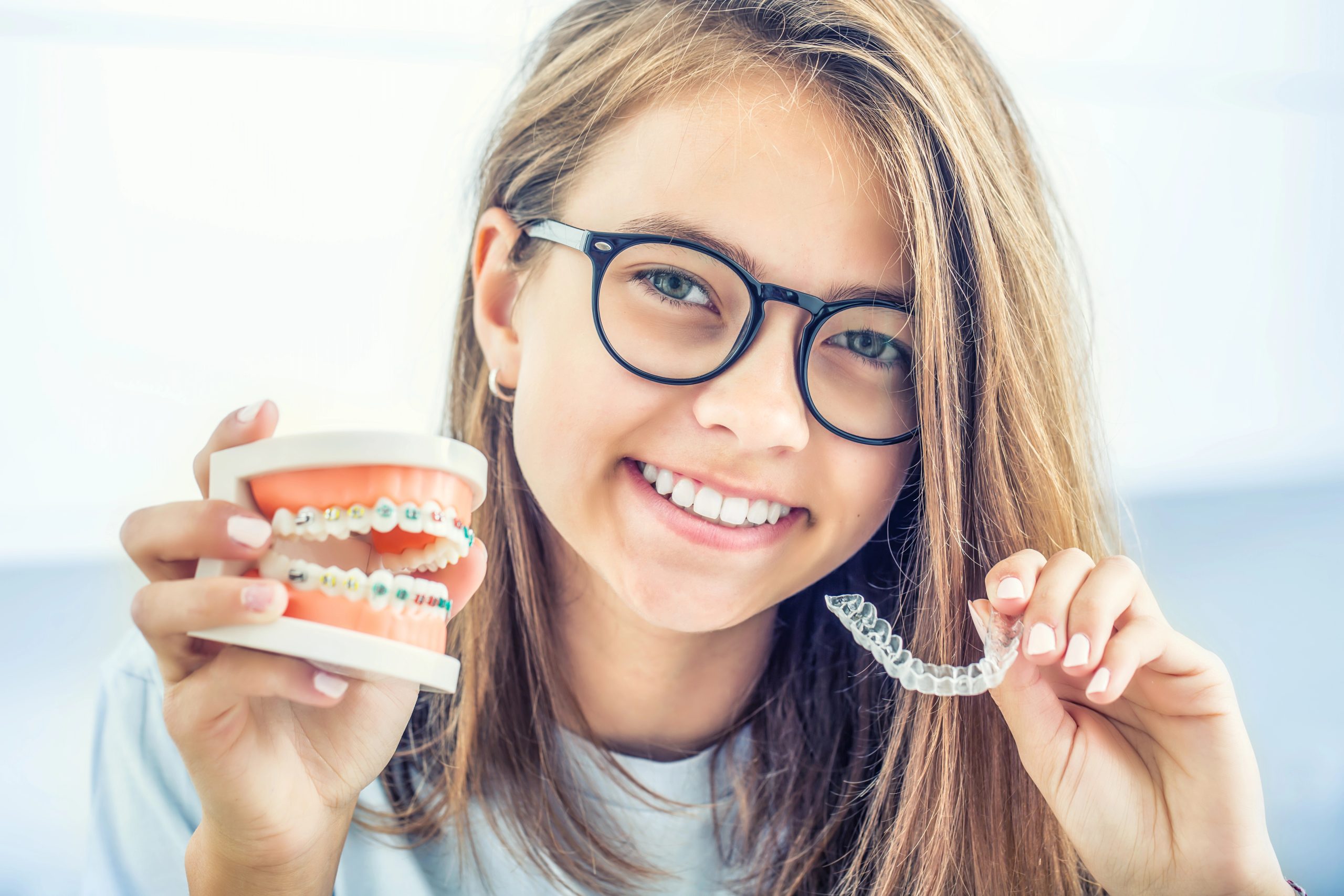 Clear Aligners vs. Traditional Braces: Which Teeth Straightening Solution Fits Your Virginia Beach Lifestyle?